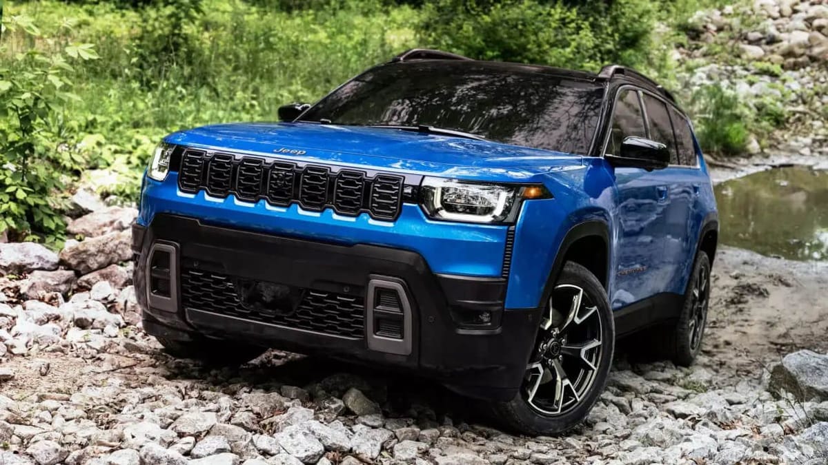 Jeep Cherokee 2025 con menos rancheras y más voltios