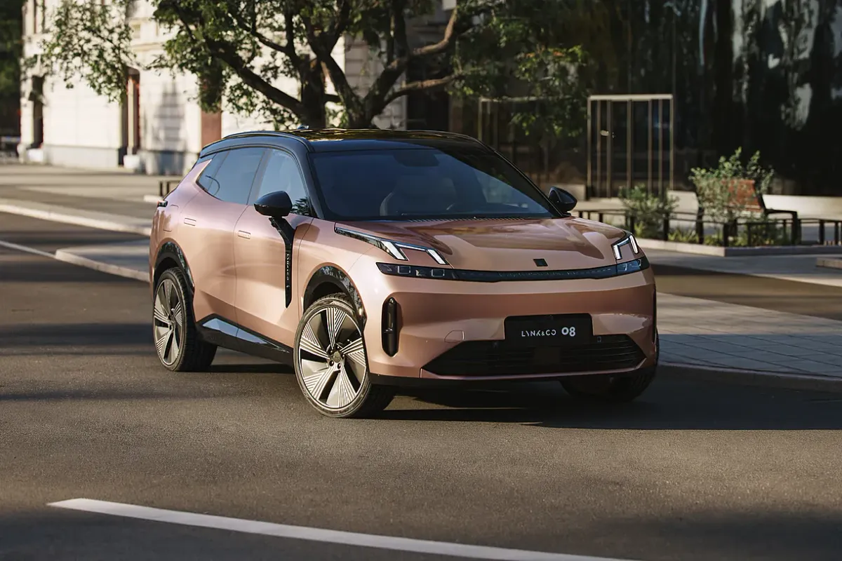 Lynk & Co 08 el SUV PHEV premium que viene a romper récords