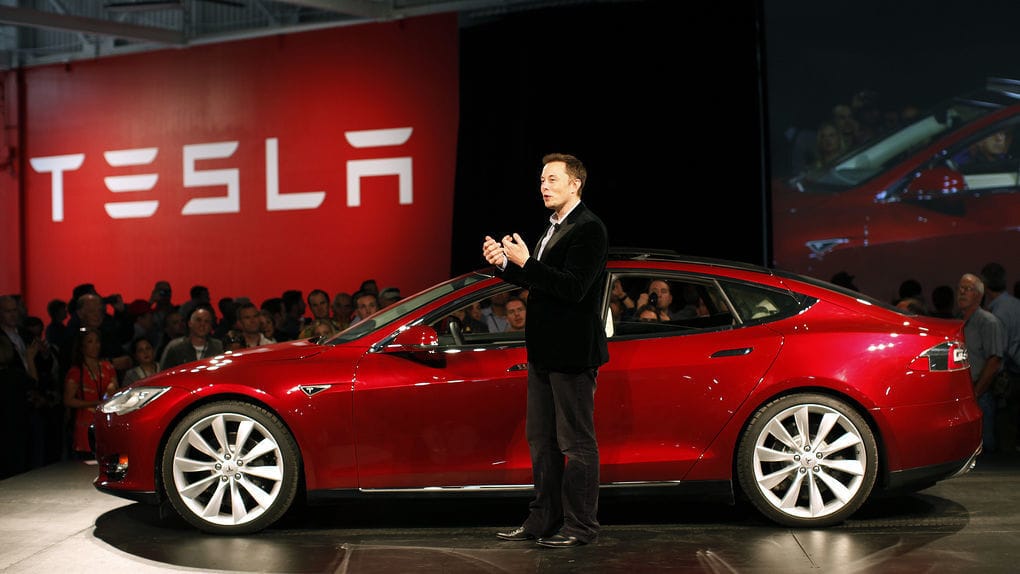 Tesla se la pega en China mientras los eléctricos se multiplican