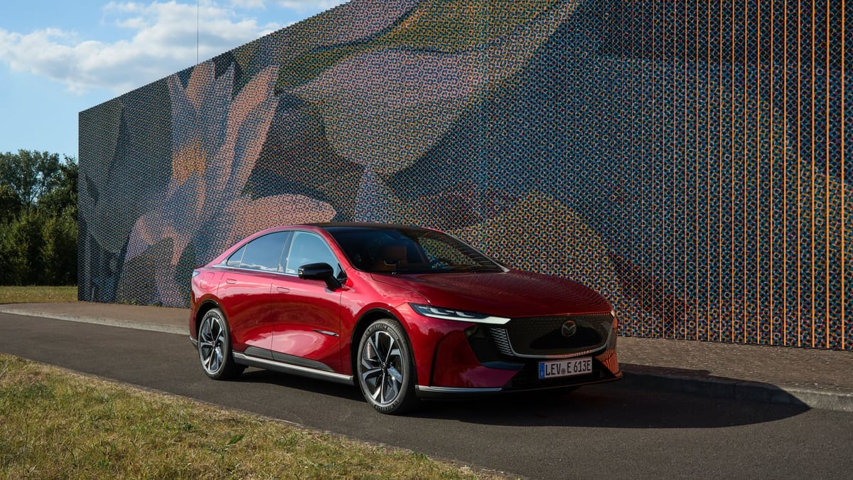 Probamos el Mazda 6e, un eléctrico de casi cinco metros