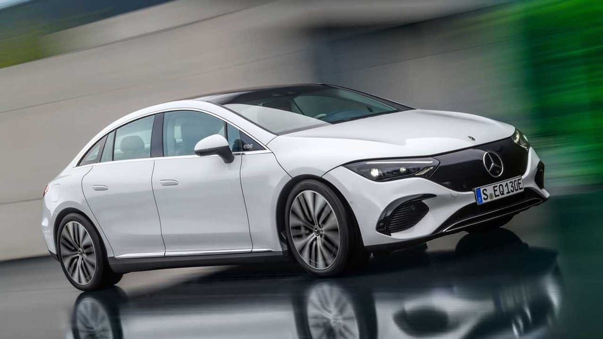 ¿Por qué Mercedes-Benz dice adiós al EQE? Lo que esconde el fin de su berlina y SUV eléctrico