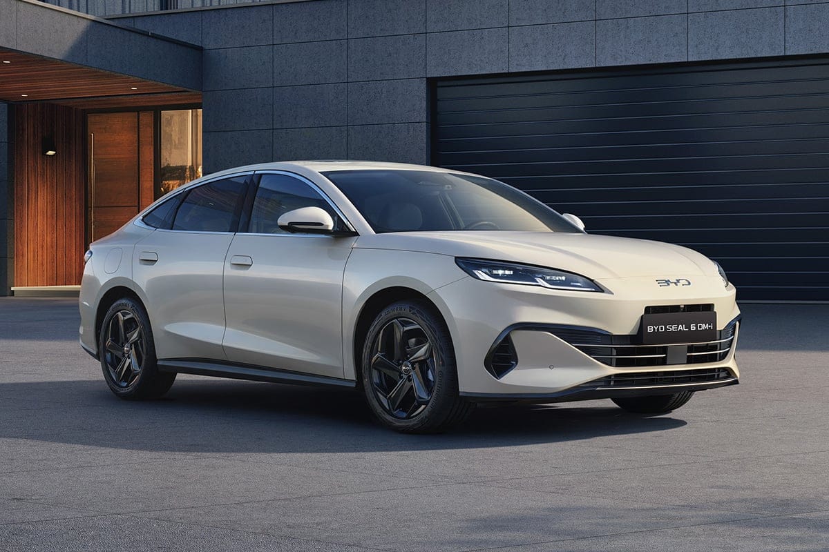 ¿Puede un sedán chino recorrer 1.500 km con un solo depósito? El BYD SEAL 6 DM-i desafía los mitos PHEV