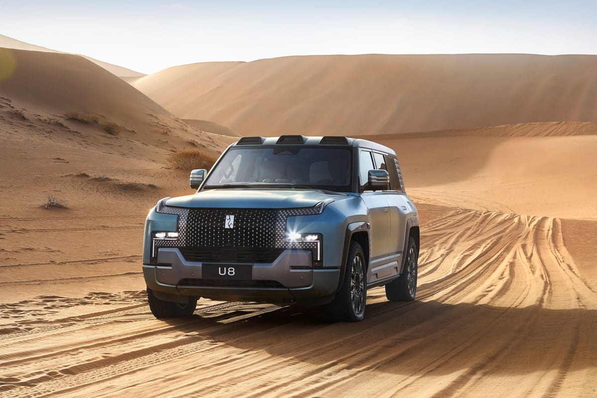BYD Yangwang U8L frente a los SUV de lujo europeos, ¿el gigante chino supera a Mercedes y Range Rover?