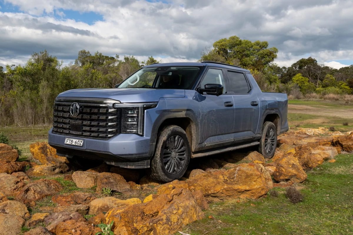 La MG U9 irrumpe en el mundo pick-up con tecnología híbrida, bajo consumo y una sorpresa que la Ford Ranger no quiere que sepas