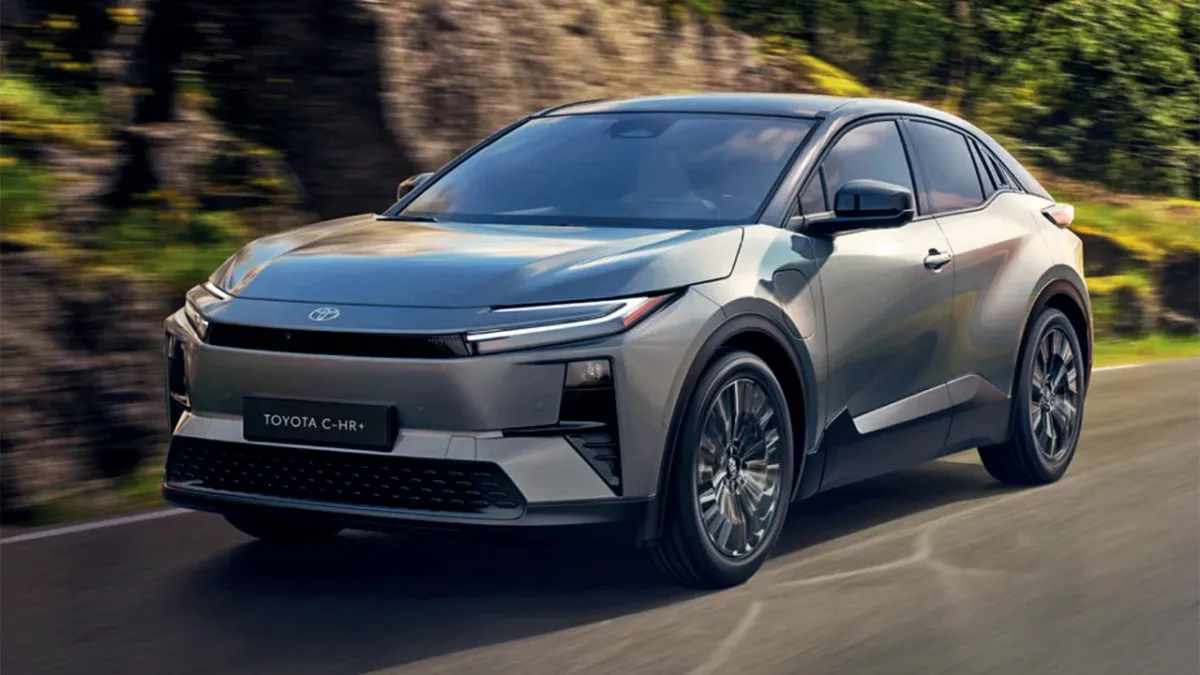 ¿Sabías que el Toyota C-HR eléctrico ya planta cara a los deportivos y presume de 600 km de autonomía?