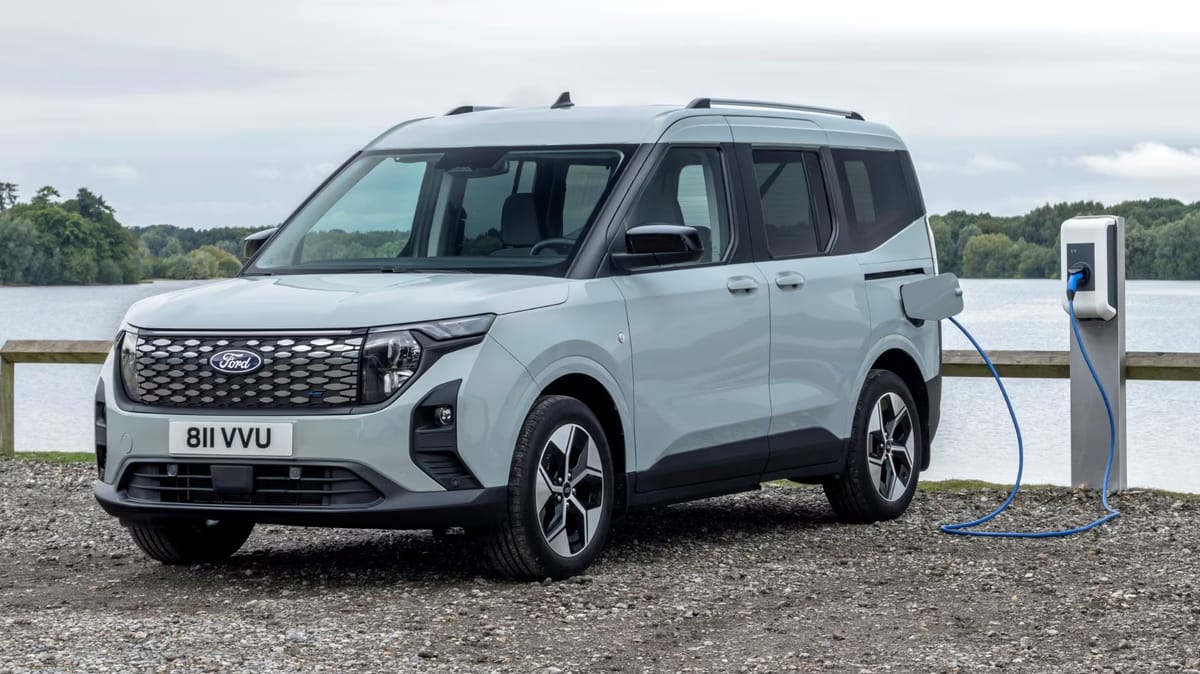 Ford E-Tourneo Courier: ¿El monovolumen eléctrico que jubilará a los SUV urbanos?