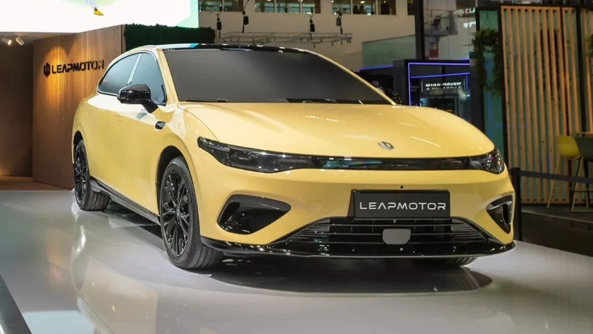 ¿Un compacto eléctrico por menos que un SUV? El Leapmotor B05 podría darle la vuelta al mercado europeo