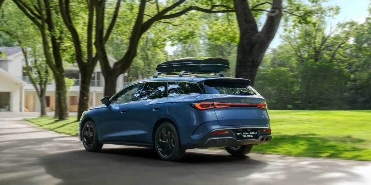 ¿Puede un híbrido enchufable humillar a los familiares premium? Así es el BYD SEAL 6 DM-i Touring