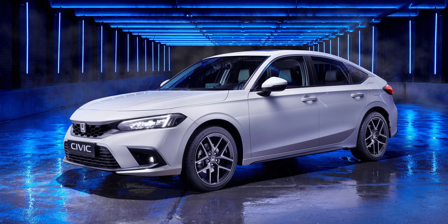 Prueba del Honda Civic e:HEV: el compacto que parece coupé, suena a premium y bebe a sorbitos