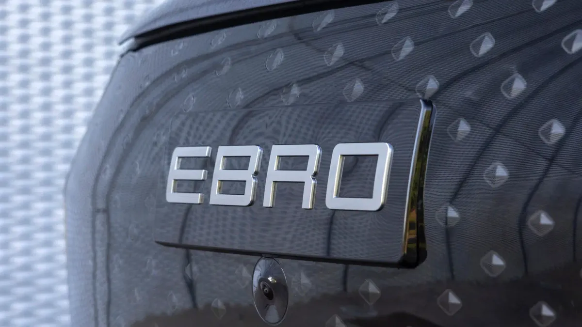 EBRO sube el listón con un "cerebro" de 7 nanómetros y 8 núcleos en sus SUV