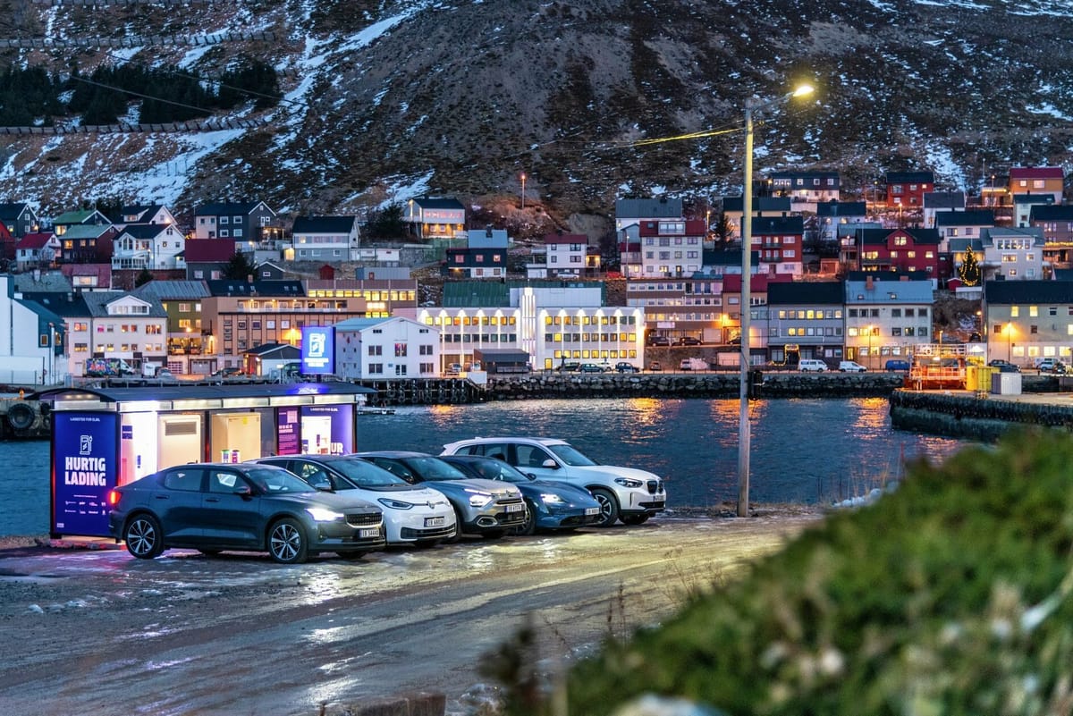 Noruega apaga el chollo del coche eléctrico en Europa: adiós a exenciones y qué cambia para tu bolsillo