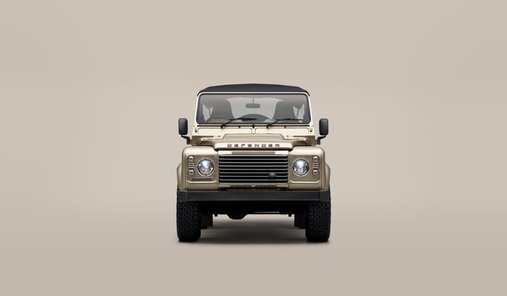 El Defender clásico vuelve: V8, sin techo y con mala leche
