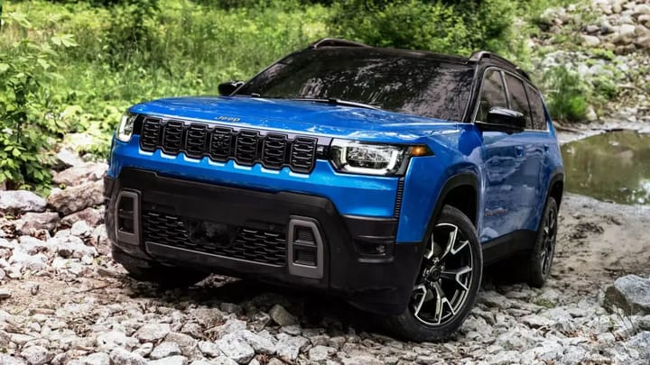 Jeep Cherokee 2025 con menos rancheras y más voltios