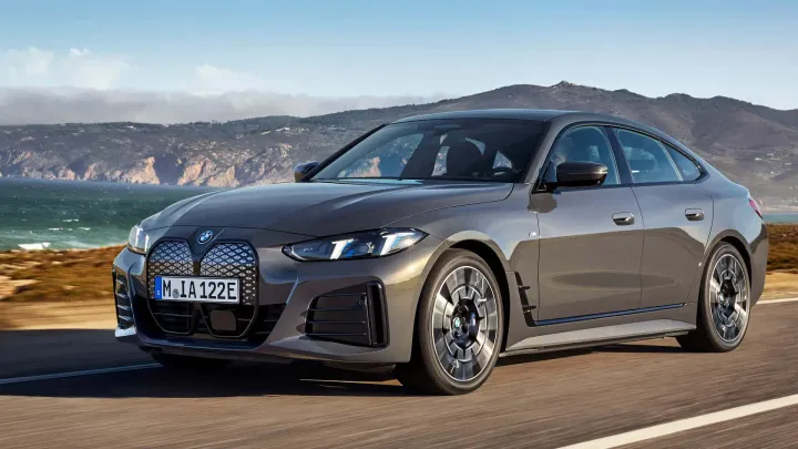 BMW i4 actualizado: el eléctrico que se pone chulito