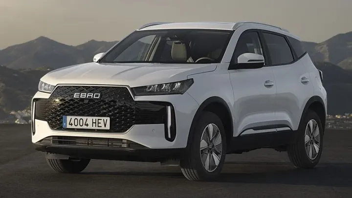 EBRO S400: el SUV que quiere liarla desde la Zona Franca