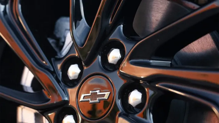 El nuevo Chevrolet Bolt EV 2027 sorprende: ¿Evolución oculta o jugada magistral de GM?