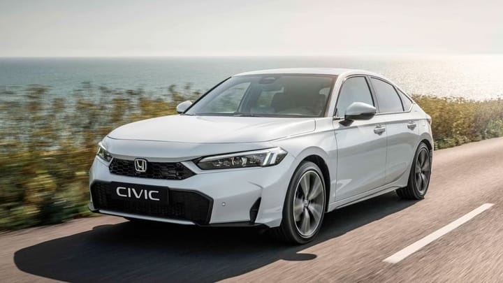 El Honda Civic híbrido 2025 desafía los mitos: 184 CV, diseño renovado y un consumo que sorprende