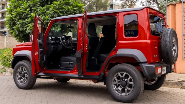 El Suzuki Jimny 5 Puertas: El 4x4 "prohibido" que Europa no esperaba