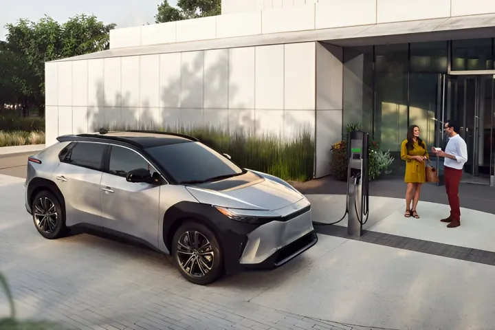 Precios del Toyota bZ4X, el SUV eléctrico que no juega a medias tintas