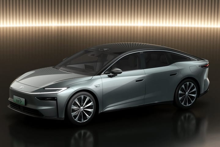 ¿Puede el nuevo Toyota bZ7 con tecnología Xiaomi y Huawei plantar cara a Tesla?