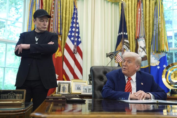 Tesla desafía a Trump y exige mantener los límites de emisiones para proteger los eléctricos