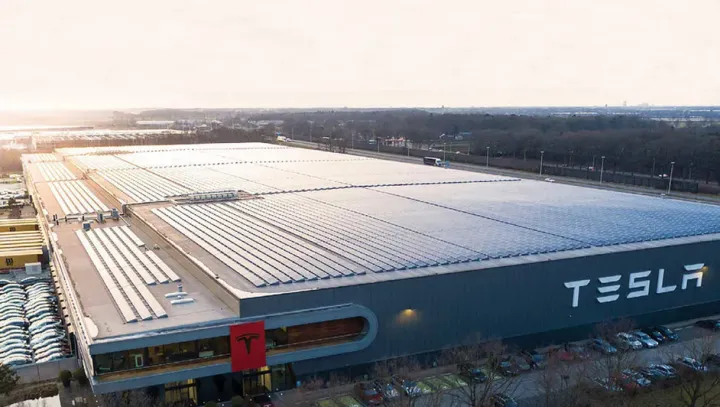 Tesla pierde terreno en Alemania: ¿Cómo Opel ha conseguido adelantar al gigante eléctrico?