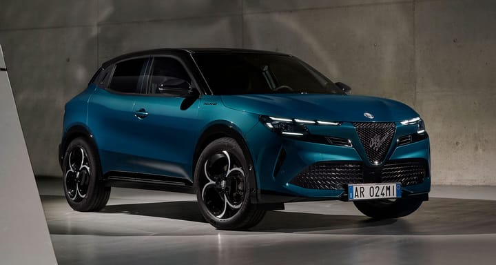 Alfa Romeo Junior híbrido: 145 CV, etiqueta Eco y espíritu MiTo frente a Q2, DS 3 y LBX