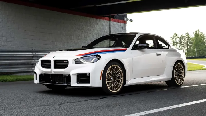BMW M2 Turbo Design Edition sorprende con guiños al 2002 turbo que solo verás en el retrovisor