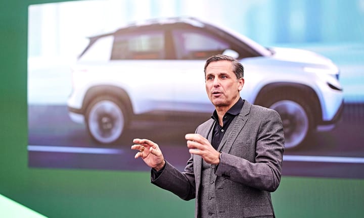 El CEO de Skoda pide IVA reducido, electricidad barata y más carga para impulsar el coche eléctrico