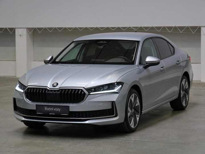 Acaba de caer el récord diésel 2.831 km con un depósito en un Skoda Superb 2.0 TDI