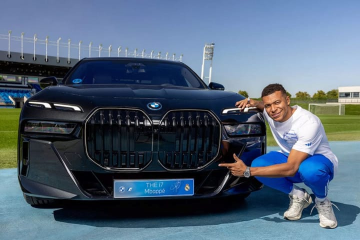 Los BMW del Real Madrid, Lunin se sale del guion y se queda con un M5 PHEV de 727 CV y 3,5 s