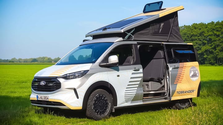 Ford Transit 4x4 por Nugget Store: la camper que no teme ni a los charcos ni al wifi débil
