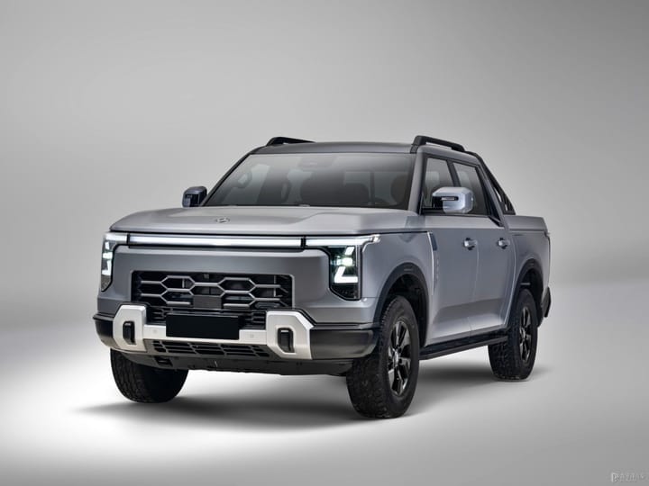 El primer Santana que vuelve es un pick up PHEV con sello Nissan y acento de Linares