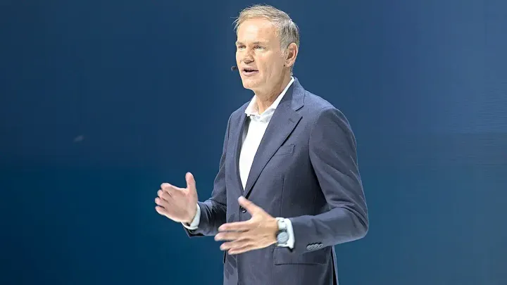 El CEO de Volkswagen habla abiertamente de la "actual crisis de los chips"